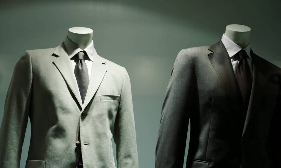 Wybór idealnego garnituru ślubnego na lato – co proponują warszawskie salony?