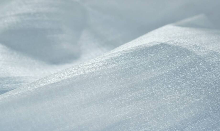 Folia bąbelkowa do pakowania: Kluczowy element w procesie wysyłki produktów