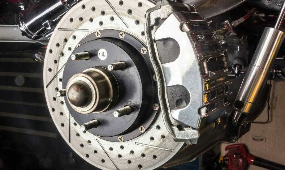 Porównanie trwałości różnych typów zacisków hamulcowych stosowanych w autobusach