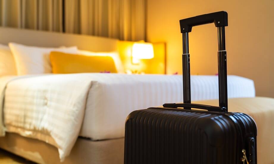 Bezpieczny parking i inne udogodnienia dla gości pokoi recz