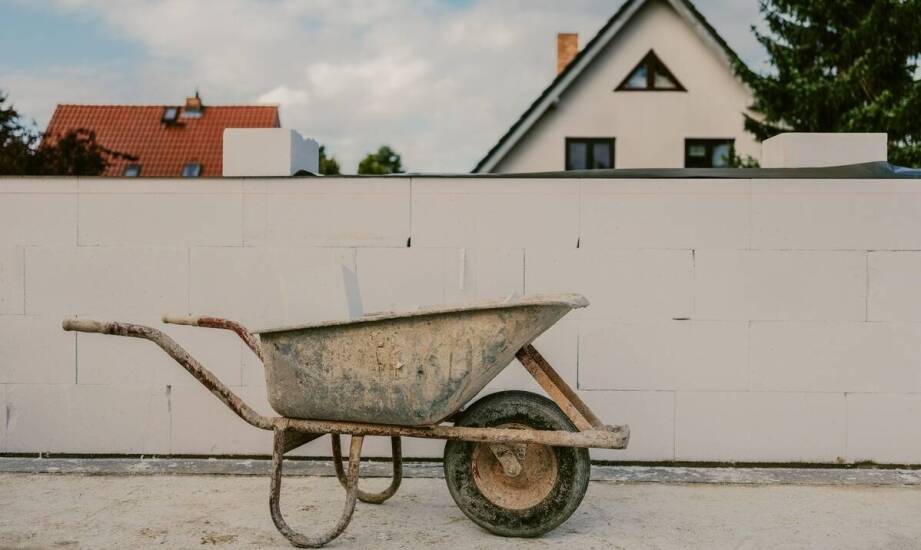 Znaczenie jakości materiałów budowlanych w projektach mieszkaniowych