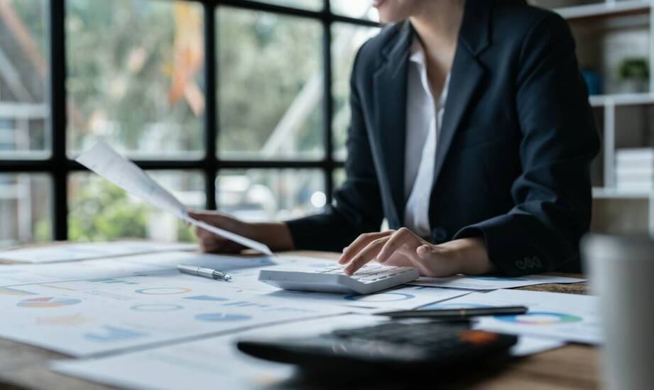 Jak doradztwo podatkowe może pomóc w uniknięciu kar skarbowych?