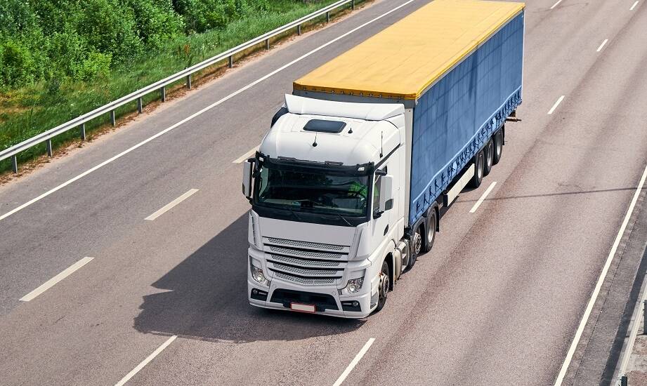 Transport skandynawia: Znaczenie nowoczesnych technologii w transporcie międzynarodowym