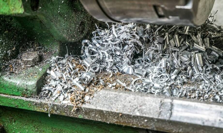 Jakie są korzyści z regularnego toczenia tarcz hamulcowych?