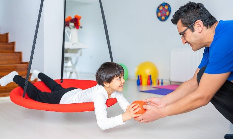 Kluczowe korzyści płynące z terapii odruchów metodą INPP dla dzieci z problemami koncentracji