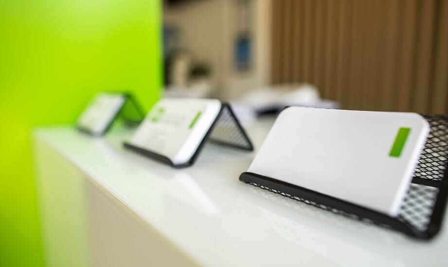 Wpływ jakości materiałów na trwałość i wygląd wizytówek