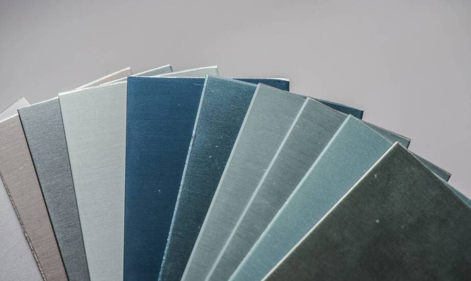 Psychologiczne aspekty ciemnego koloru seledynowego w etykietach produktowych