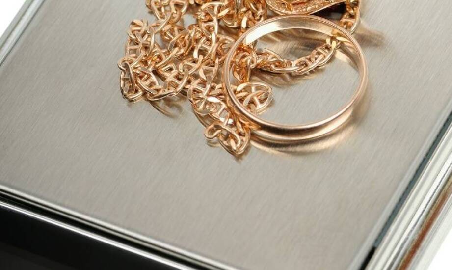 Znaczenie wagi (caratu) diamentu w procesie wyceny