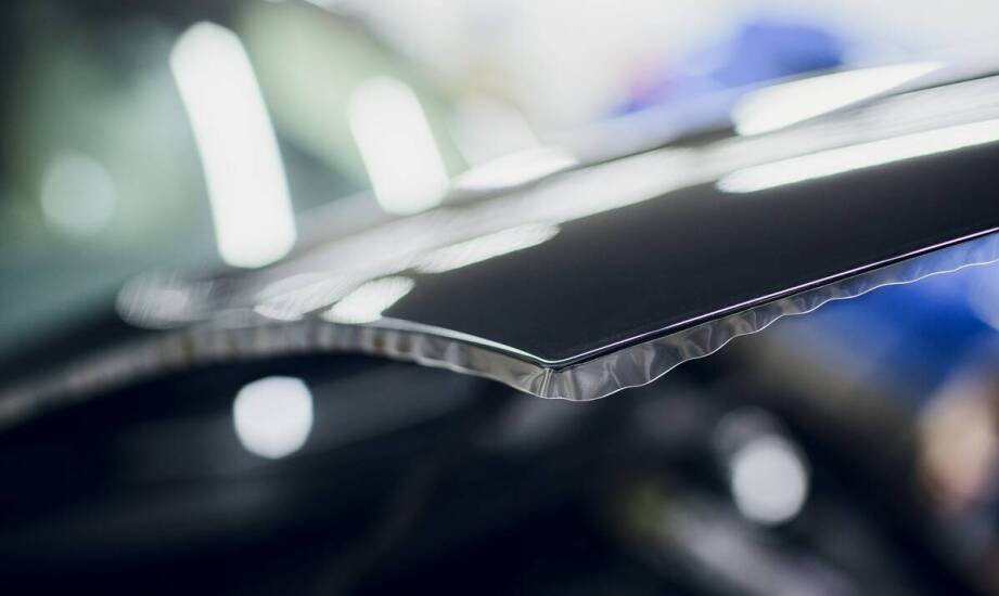 Samochodowe szyby a normy bezpieczeństwa – co warto wiedzieć?