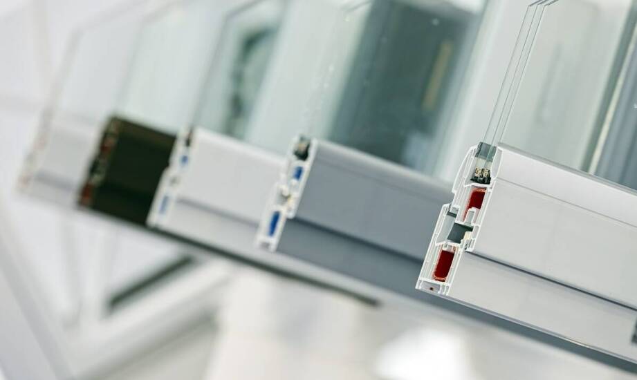 Jakie są kluczowe aspekty konserwacji okien do wydawania posiłków?