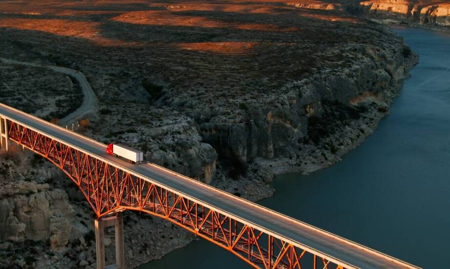 Wpływ promowych przepraw na skrócenie czasu dostaw