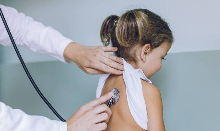 Znaczenie regularnych kontroli u pulmonologa dla zdrowia płuc u dziecka