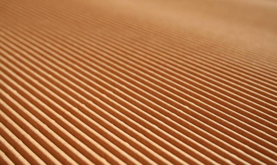 W jaki sposób falista tektura może zwiększyć trwałość i ochronę produktów?