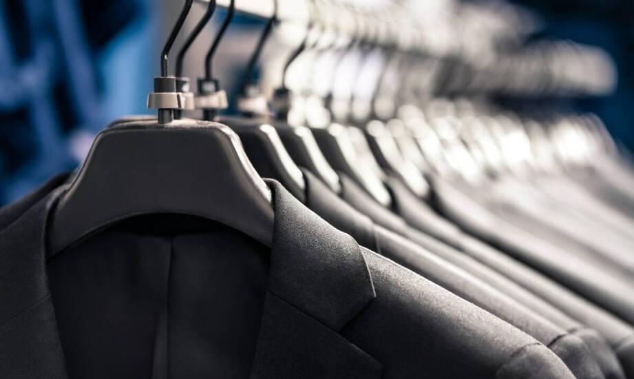 Klasyczne męskie wzory garniturów – ponadczasowy wybór dla każdego