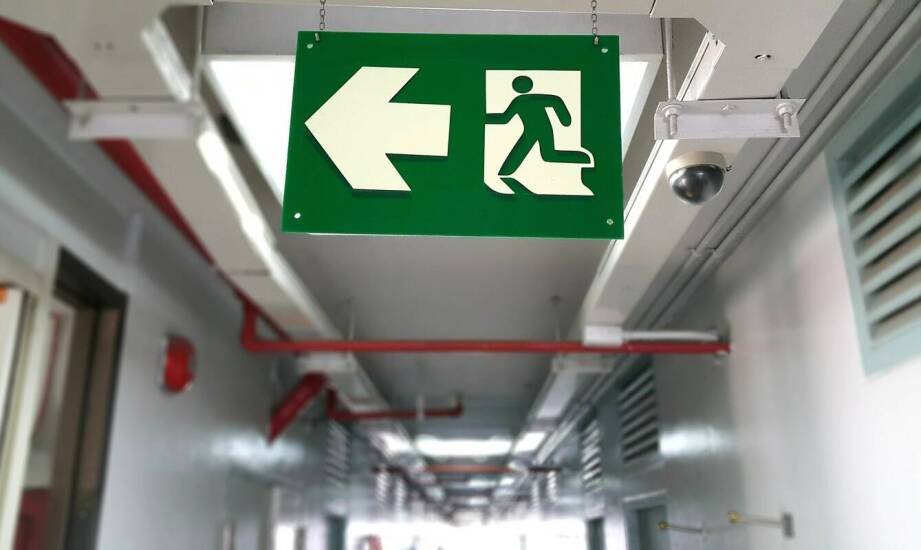 Wpływ profesjonalnego przeciwpożarowego oznakowania na bezpieczeństwo budynków
