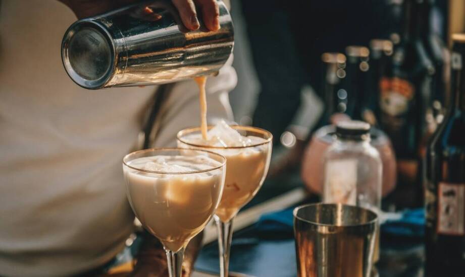 Estetyka i funkcjonalność nowoczesnych barmańskich wózków