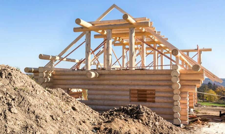 Jak fundamenty wpływają na termiczną izolację domu z bali?