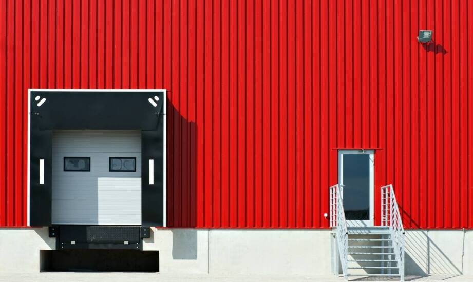 Rola stalowych hal w rozwoju infrastruktury logistycznej