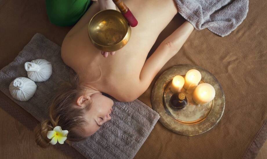 Jakie są zalety masażu tybetańskimi misami dla sportowców?