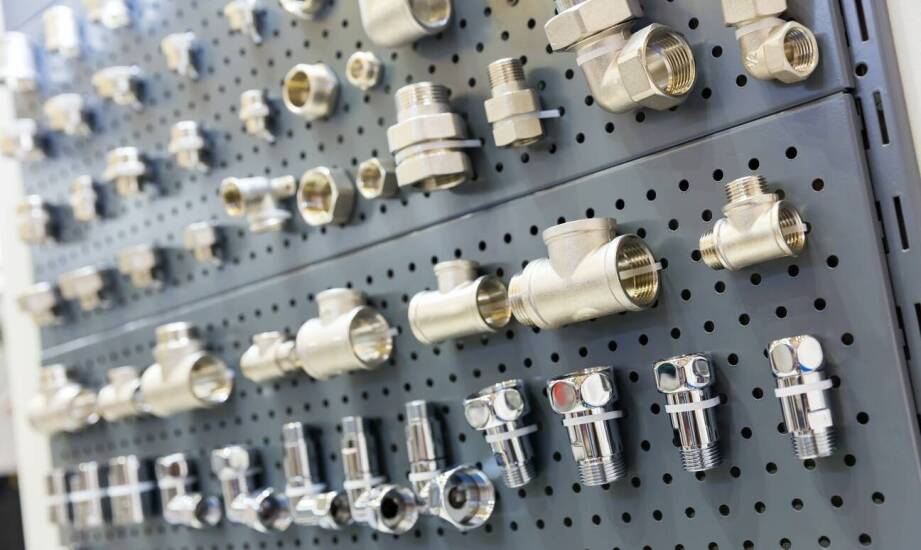 Wybór materiałów do zamkniętych zaworów – co warto wiedzieć?