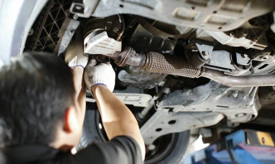 Dlaczego profesjonalny montaż katalizatora jest kluczowy dla wydajności tego pojazdu?