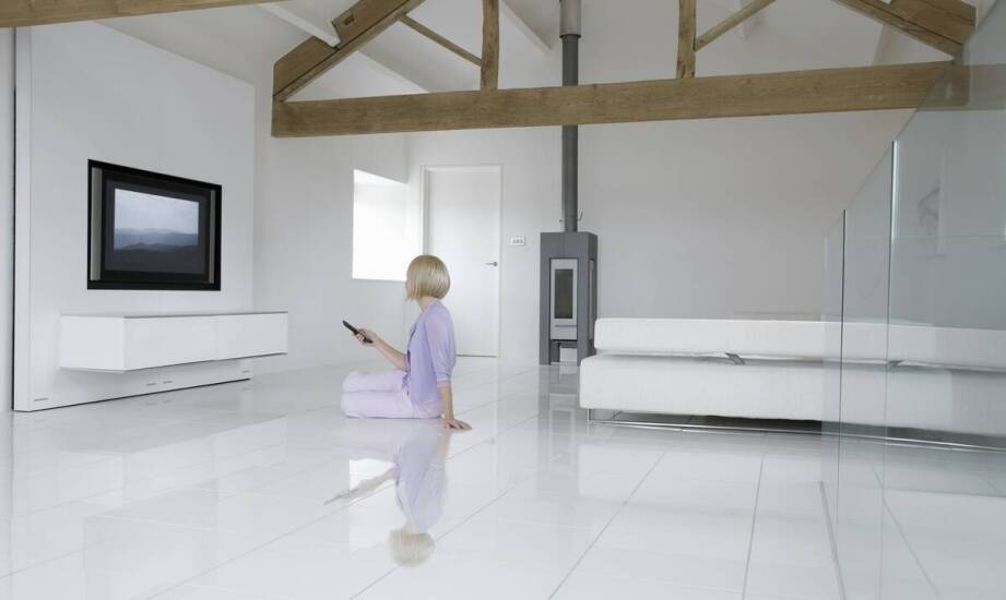 Efekt przestronności i blasku dzięki lustrzanym płytkom 40x