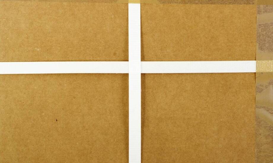 Znaczenie taśmy do spinania palet w ochronie delikatnych ładunków