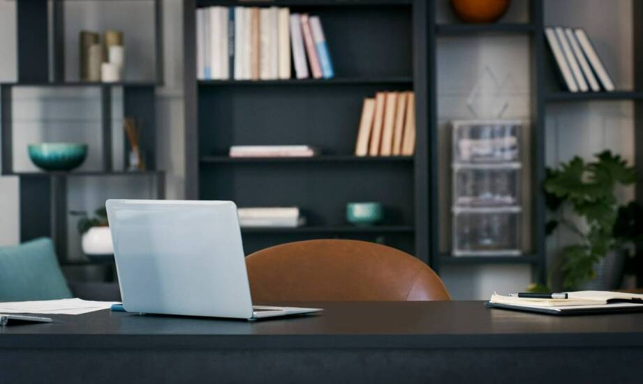 Jakie cechy wyróżniają lakierowane płyty meblowe na wymiar w zastosowaniach profesjonalnych?