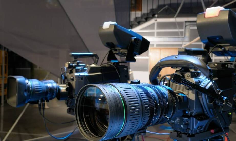 Kluczowe korzyści z produkcji filmów eventowych przez reklamową agencję