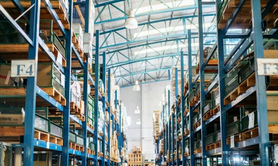 Najlepsze praktyki w zakresie zarządzania magazynem części do naczep.