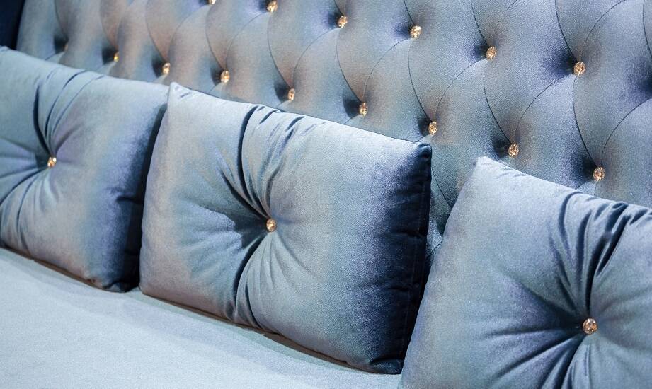 Zagłówek tapicerowany w nowoczesnym designie – jakie są najnowsze trendy?