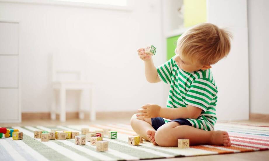 Rola edukacyjnych kostek w rozwoju dzieci w wieku przedszkolnym