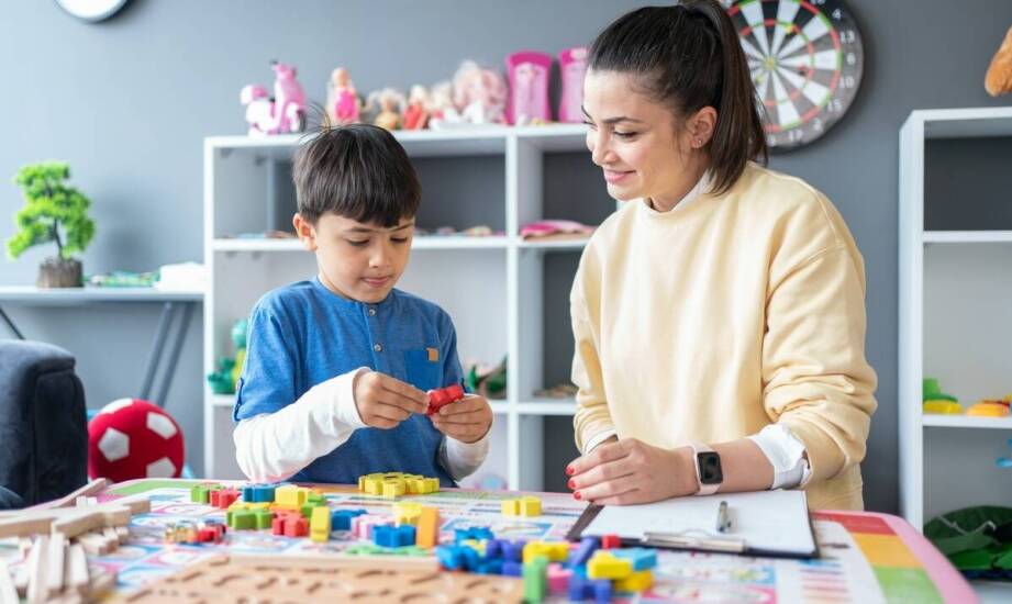 Jak logopedyczna diagnoza pomaga dzieciom z komunikacyjnymi zaburzeniami?