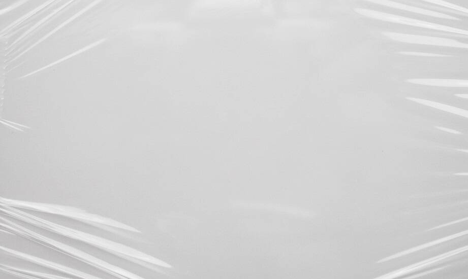 Wybór folii transparentnej do produkcji etykiet dla trudnych warunków