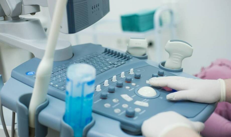 Jak zmienia się cennik USG w Białymstoku w zależności od specjalizacji lekarza?