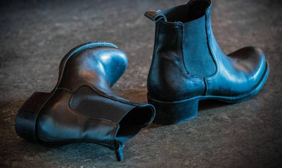 Trendy na nadchodzący sezon: dlaczego warto inwestować w woskowane męskie spodnie?