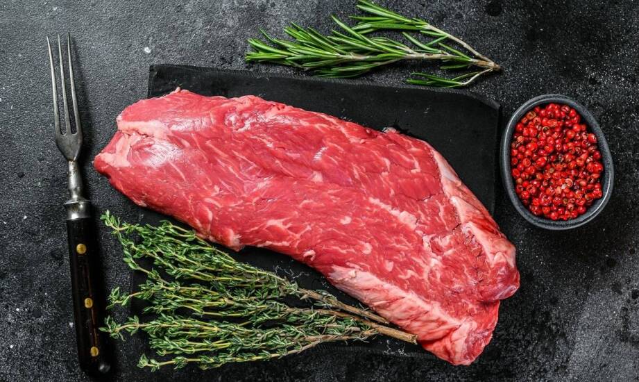 Czy surowa wołowina może wspierać zdrowie jelit u Twojego zwierzaka?