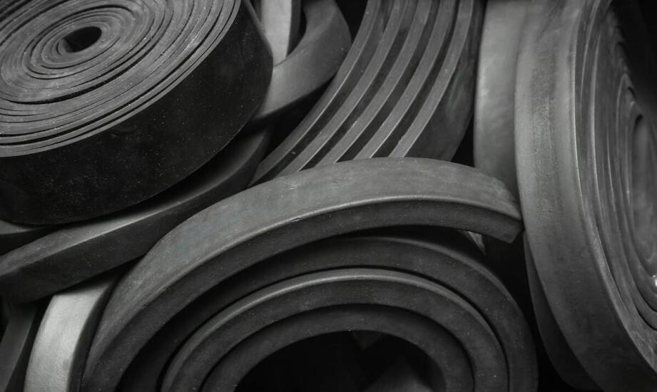 Uszczelnienia łodzi – jakie materiały najlepiej sprawdzają się w trudnych warunkach?