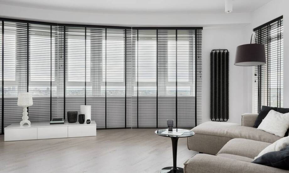 Innowacyjne zastosowania hartowanego szkła w nowoczesnych wnętrzach