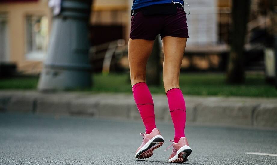 Jak wybrać spodenki do biegania damskie odpowiednie na maraton?