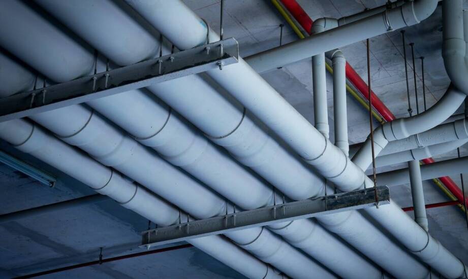 Znaczenie usuwania legionelli w ochronie przemysłowych instalacji