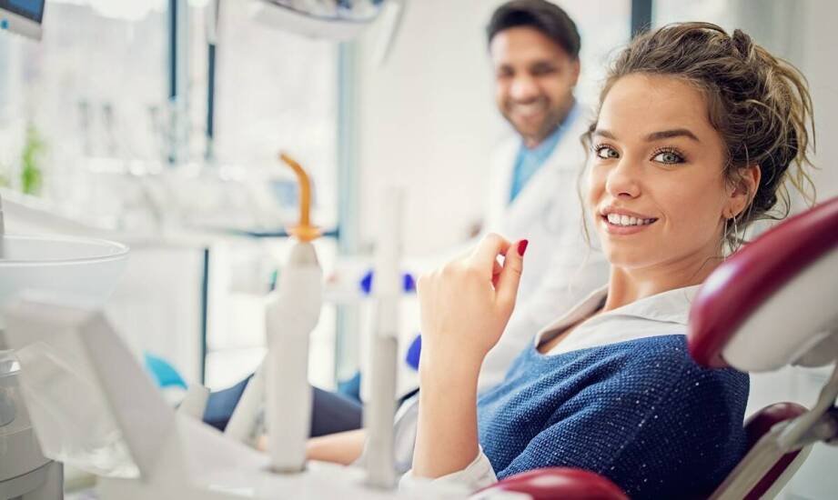 Jakie korzyści przynosi leczenie ortodontyczne dla dorosłych?