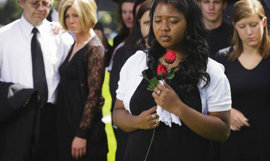 Organizacja stypy po ceremonii pogrzebowej: usługi pogrzebowego zakładu