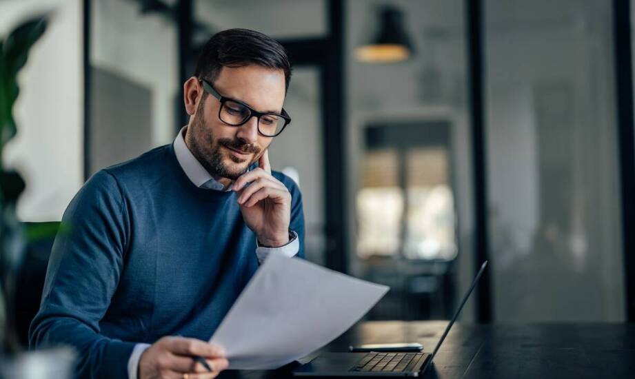 W jaki sposób próbne testy pomagają w identyfikacji słabych stron u kandydata?