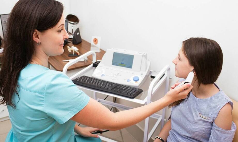 Jak protetyk słuchu wspiera pacjentów w diagnozowaniu problemów ze słuchem?