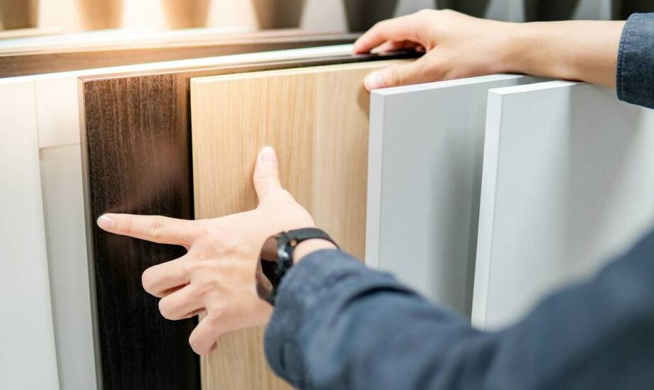 Zróżnicowana oferta zewnętrznych drzwi – jakie materiały są dostępne?