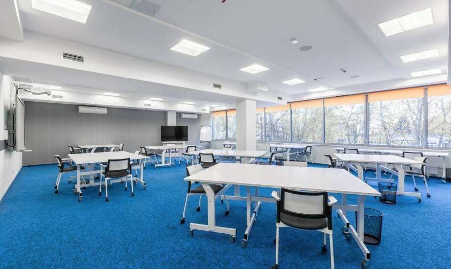 Komfortowe warunki do prowadzenia szkoleń w Gdańsku – co oferują konferencyjne sale?