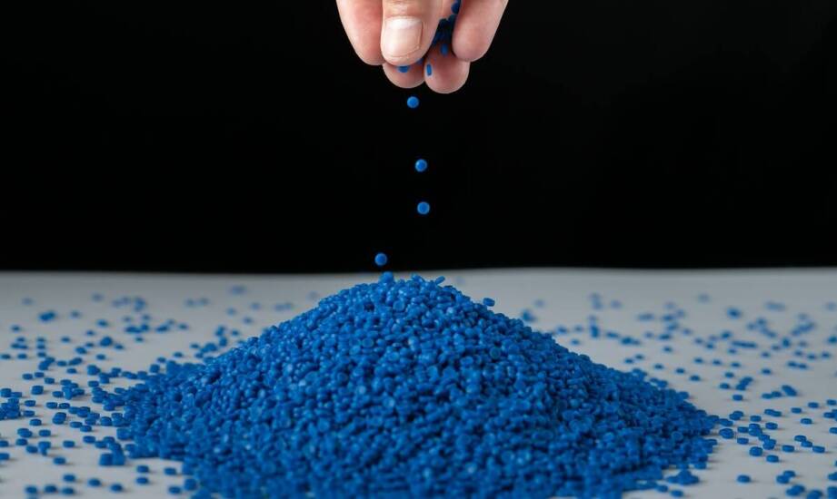 Zalety współpracy z producentami oferującymi szeroki wybór PVC granulatów