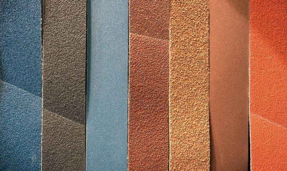 Najlepsze materiały wykorzystywane w produkcji długich roboczych butów