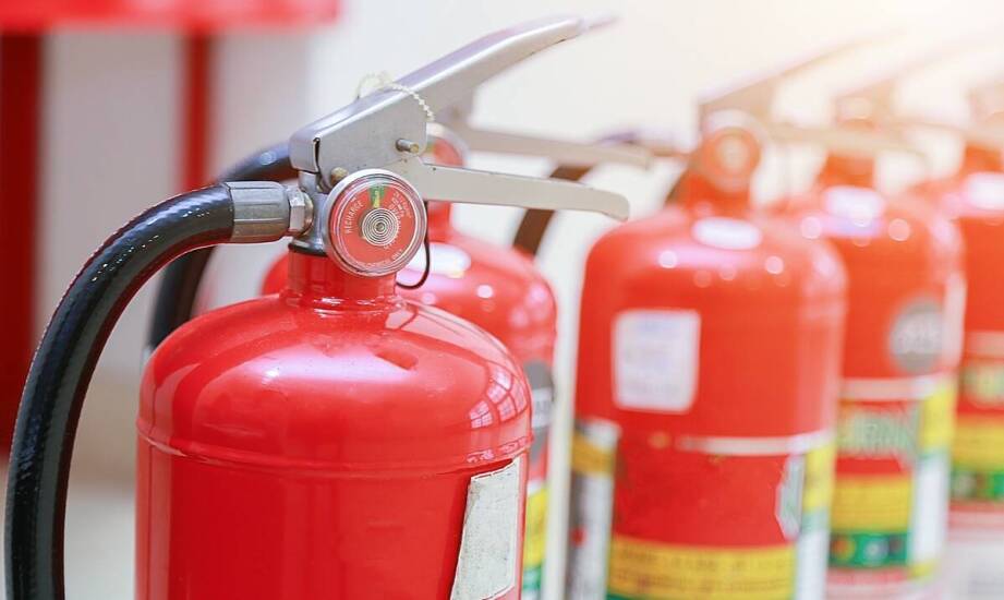 Porównanie różnych typów przeciwpożarowych zbiorników pod kątem funkcjonalności